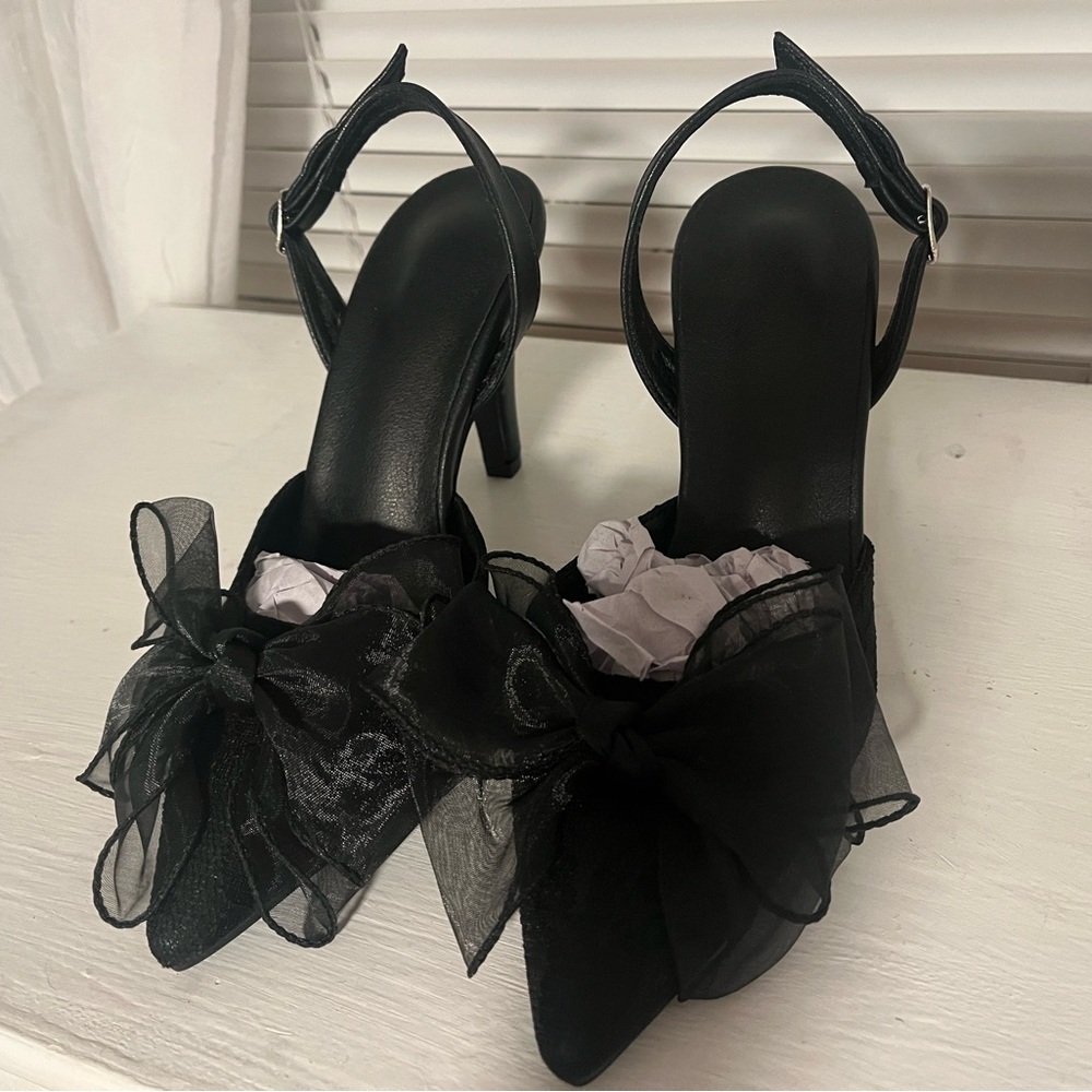 Black Bow Heels